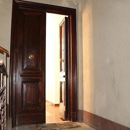 Porta Del Vaticano *